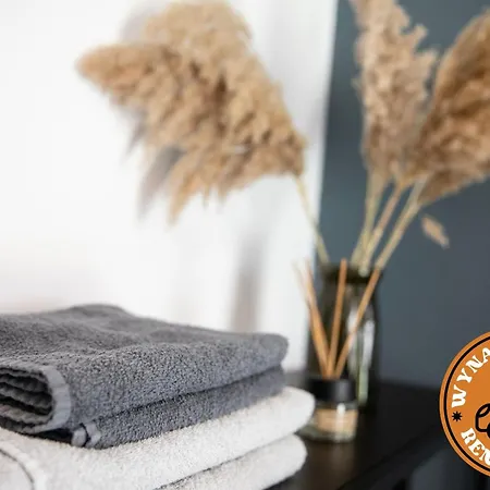 Adler - Dostep Na Kod, Parking Hotel apartamentowy