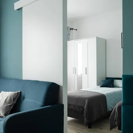 Ξενοδοχείο με διαμερίσματα Adler House - & 3*