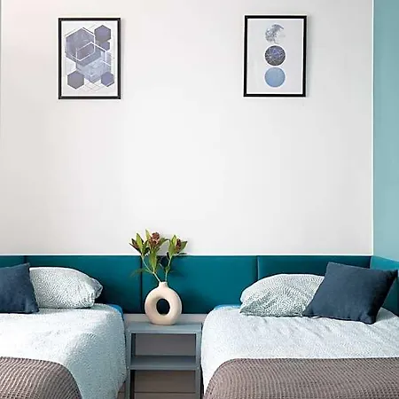 Hotel apartamentowy Adler House - &
